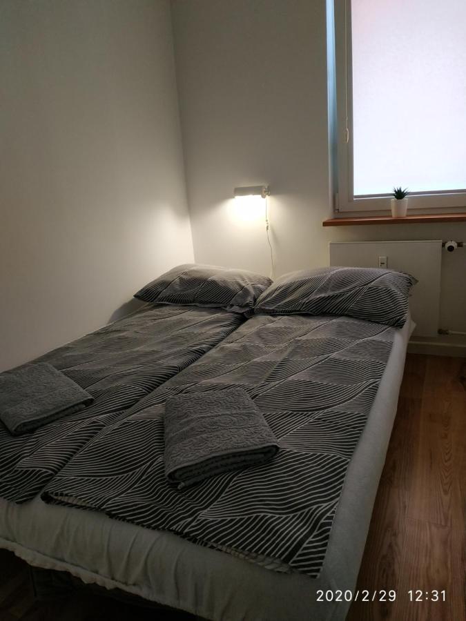 Апартаменты Apartament Srodmiescie Гдыня Экстерьер фото